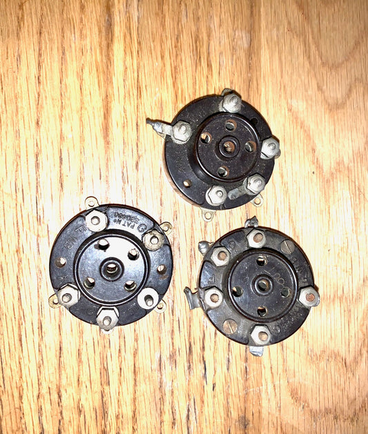 WHITELEY BONEHAM ,WB, ANTIMICROPHONIC, B5, BRITISH 5 PIN ,BAKELITE VALVE HOLDER, 1929