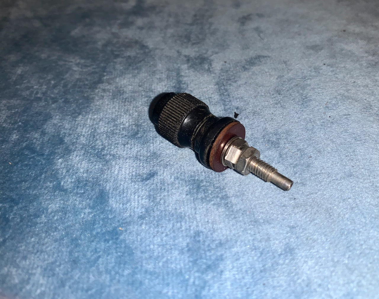 BELLING LEE, BINDING POSTS, RED, 16mm HEAD, 2BA, 8mm BOLT,