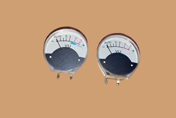 2X, CIRCULAR VU METER, JAPAN MADE, MAYBE SUPERSCOPE OR MARANTZ, 31mm DIA