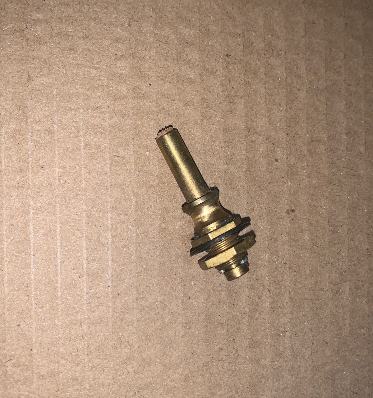 BRASS, PANEL MOUNT, BUSHED SHAFT, 6mm DIA. HALF ROUND KNOB MOUNT