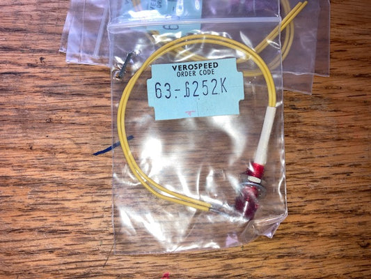 Neon Indicator, 240 V, Wire Leaded, Red, 6.4 mm, Round with Flat Top, 8 mA