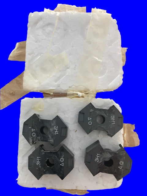 PHILIPS, FERRITE CORE,  FERROXCUBE, FERRITE, RM10 3H1 40, CORE, TRAY OF 4X,  350540 3613