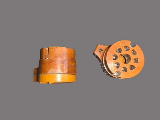 AMPHENOL, 8 PIN, OCTAL, AO8,  CABLE MOUNT SOCKETS, VALVE BASES, BROWN MICANOL, RT ANGLE CABLE ENTRY, EX EQUIPT