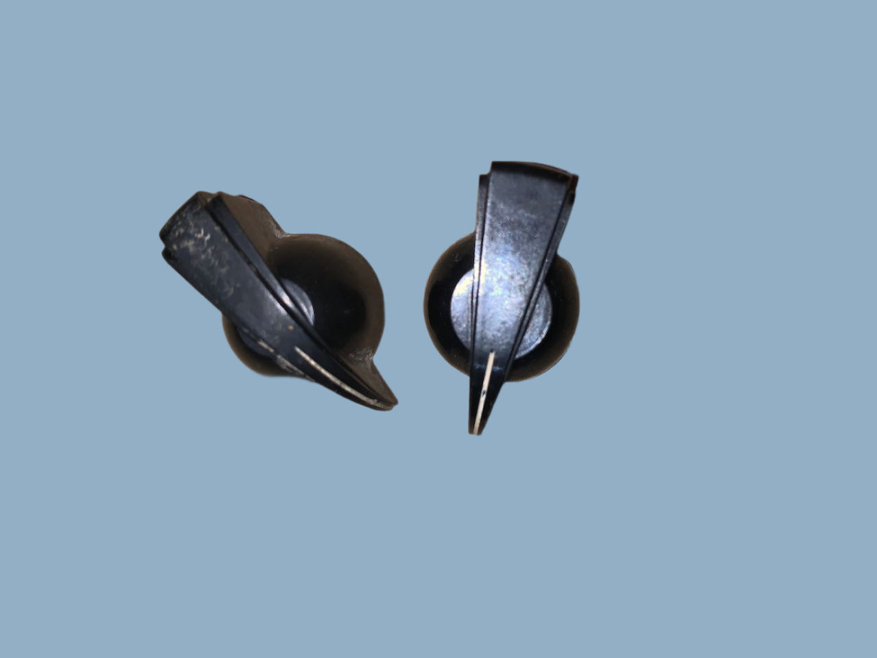 CHICKEN HEAD, KNOB, BLACK , PAIR