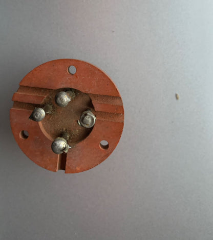 PREWAR, AIR MINISTRY, BRITISH 4 PIN, B4, BROWN, VALVE BASE, 10A/2123, EX EQUIPT