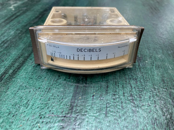 Edge read meter, Ammeter, FSD = 100uA, Scaled -15 - +2 Decibels, EX HARWELL AEA