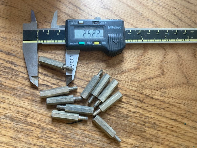 SET OF 10X, HEX STANDOFFS, 7mm HEX,  UNINSULATED,  25mm HEIGHT, 7mm THREAD