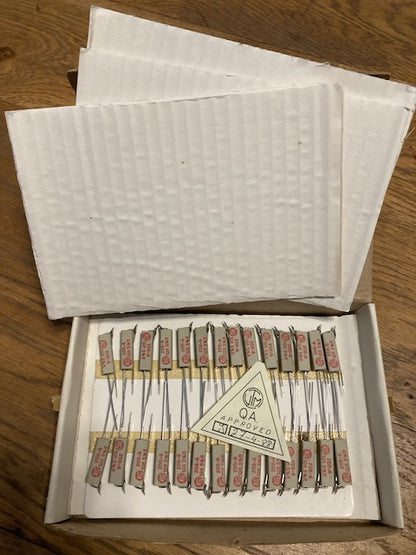 Box of 20+ pcs, NOS, VITROHM, 208-6, 10R, 10 ohm 3W, Fused Ceramic Resistors