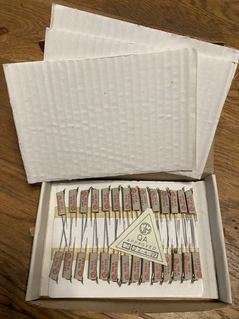 Box of 20+ pcs, NOS, VITROHM, 208-6, 10R, 10 ohm 3W, Fused Ceramic Resistors