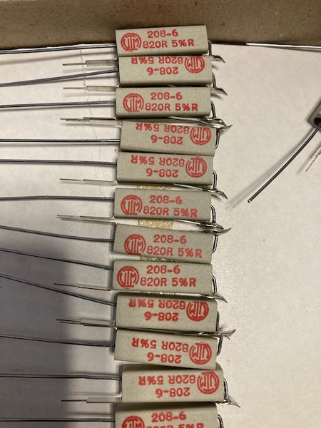 Box of 20+ pcs, NOS, VITROHM,, 208-6, 820R, 820 ohm 3W, Fused Ceramic Resistors