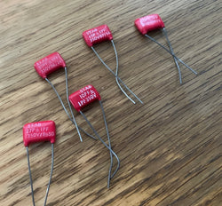 LEMCO,STAB, SILVER MICA CAPACITORS X5, 10pF 15pF 27p , 33pF