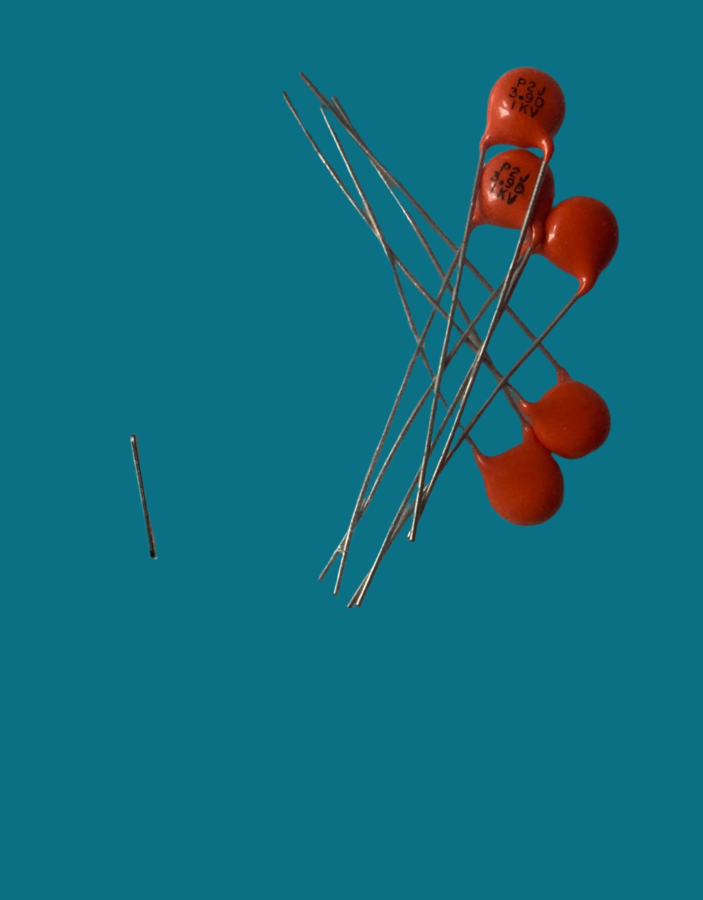 BAG OF 5X, CERAMIC DIPPED CAPACITOR,5pF @ 1KV WKG