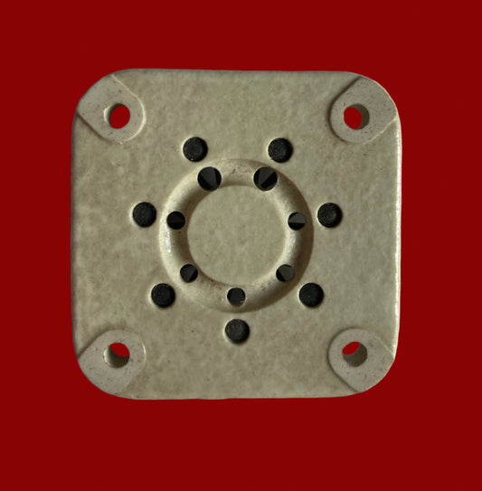 U7G, CERAMIC VALVE BASES, NOS, CINCH, 813