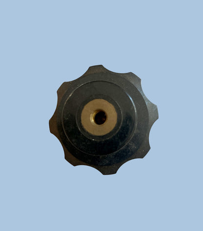 1.75" Dia, fluted knob, 8 Lobe, Brass bushed, screw thread securing, 5mm Shaft
