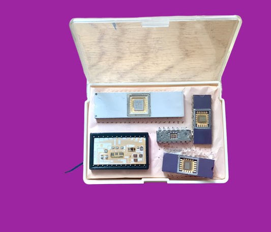SET OF 5X EPROM, PROGRAMMABLE IC, EX EQUIPT