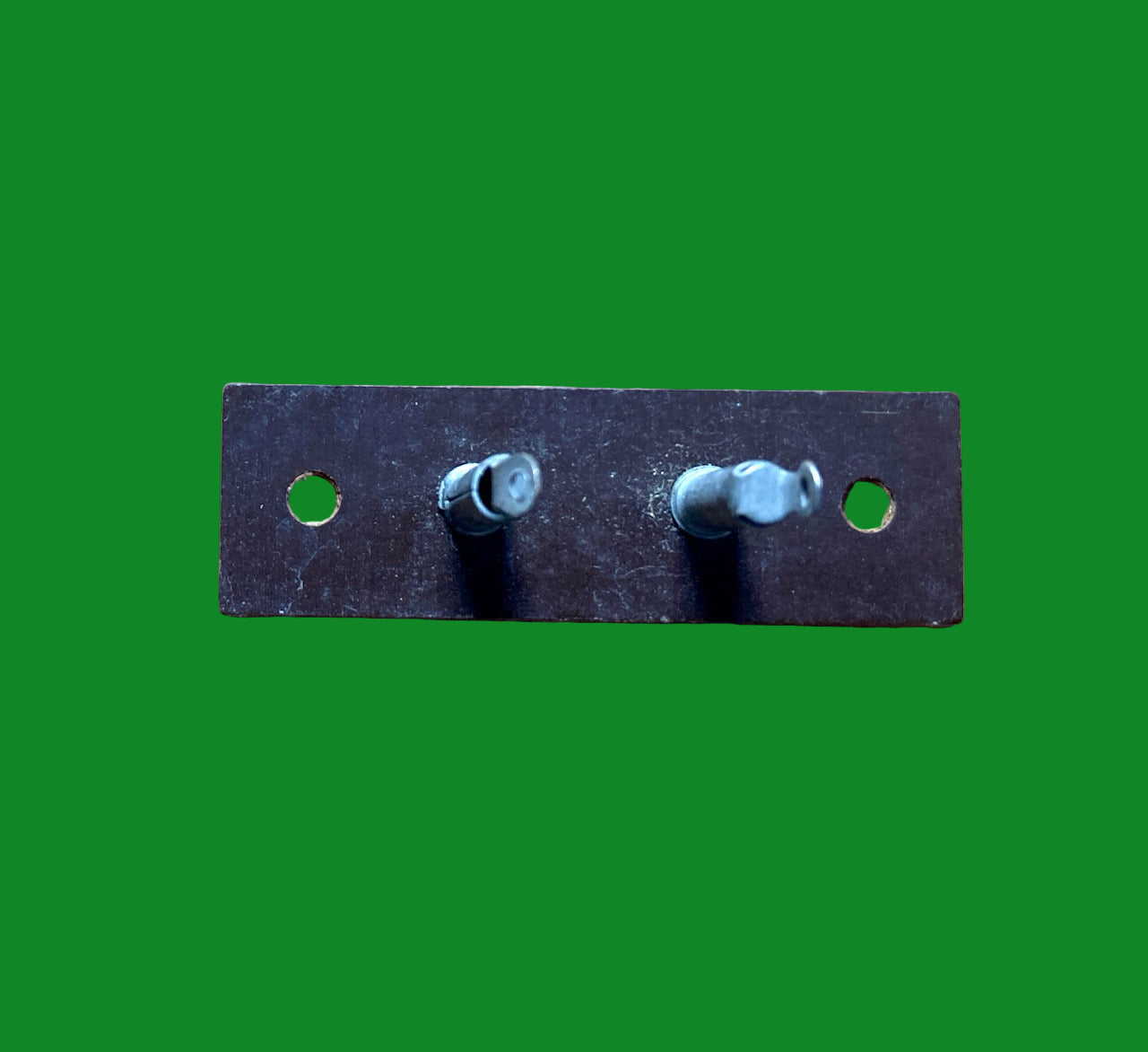 RADIOSPARES, RS, CHASSIS MOUNT, PAXOLIN  WANDER SOCKET STRIP, NOS
