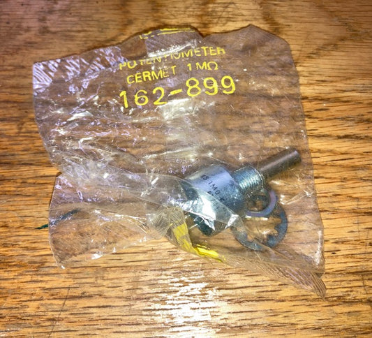 TE Connectivity, 1MΩ Rotary Potentiometer,  Panel Mount, 404802692042, RS 162-899, NOS