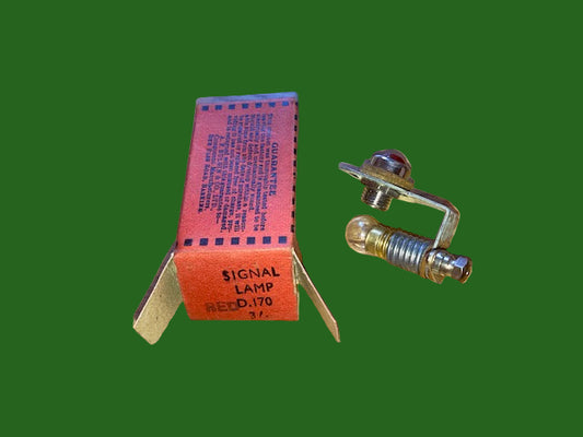BULGIN PANEL LAMP AND ESCUTCHEON, RED, D170,  AS USED ON NATIONAL HRO & OTHER WW2 APPARATUS, NOS BOXED
