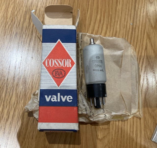 OM4, COSSOR, EBC33, 6R7G, AR21, CV1055, DH147, DL63, &nbsp;NR48, OM4, VR55, &nbsp;NEW BOXED