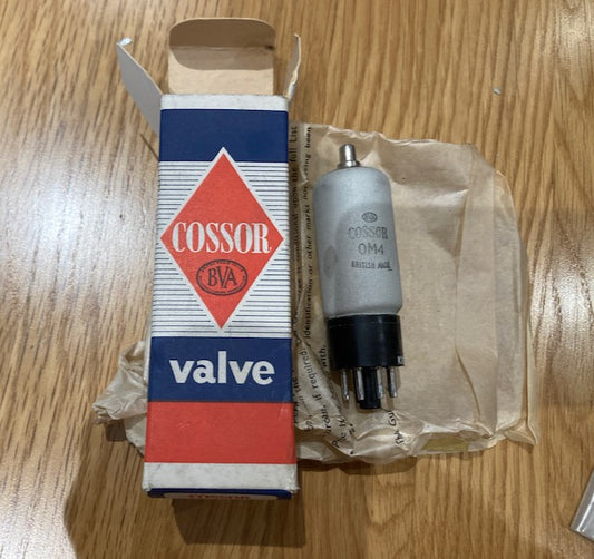 OM4, COSSOR, EBC33, 6R7G, AR21, CV1055, DH147, DL63, &nbsp;NR48, OM4, VR55, &nbsp;NEW BOXED