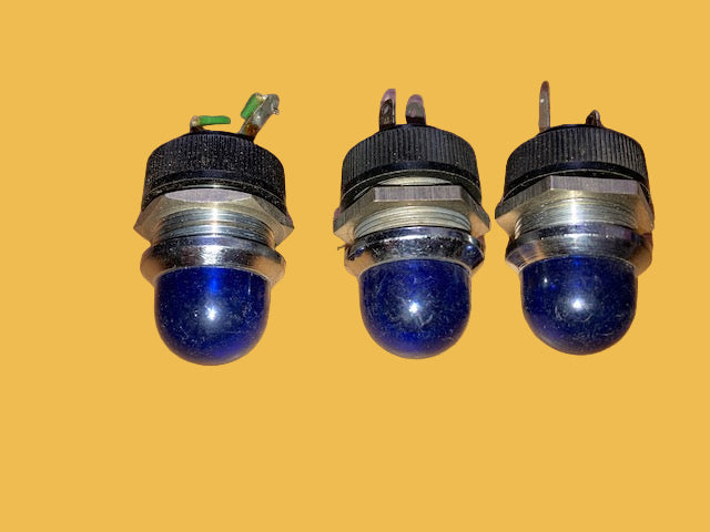 ARCOLECTRIC, CHROME BEZEL,  BLUE LENS, 19mm DIA  CAST BODY,SIGNAL LAMP, EX EQUIPT