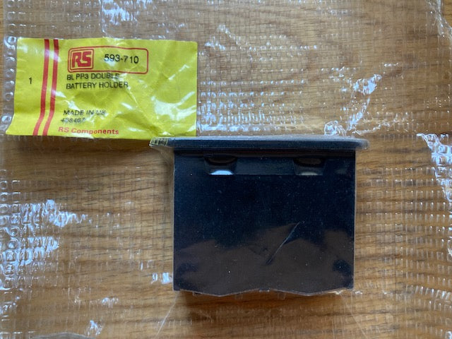 Bulgin, Twin PP3 Battery Holder, Panel Mount, BX0026, RS 593-710, NOS