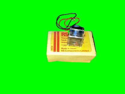 RS, RADIOSPARES, EDGE MOUNT, BATTERY CONDITION METER, TREND METER, 14 mm SQUARE,  NOS, 1MA FSD,  345R, 258-833