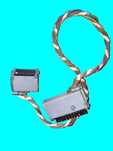 PLESSEY, PAINTON, JONES, MULTICON 159 SERIES, CABLE, 18 INS OVERALL LENGTH, 24 PIN PLUG TO 12 PIN SOCKET, AS USED IN PYE EQUIPMENT