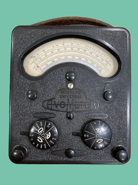 AVO METER MODEL40 1957 DATED, NOT WORKING ALL RANGES BUT SUPERB COSMETICS