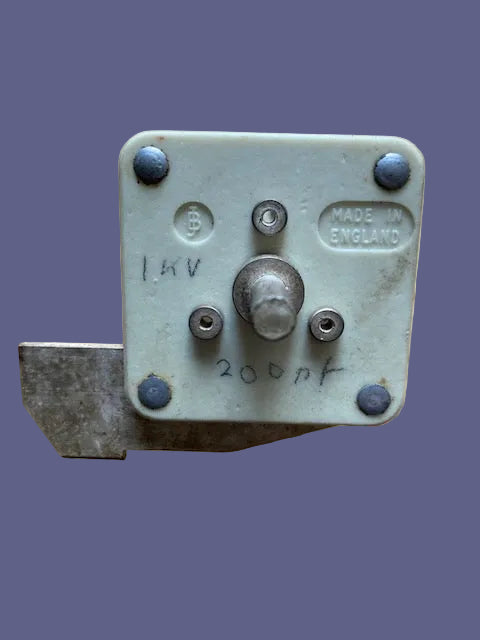 JACKSON BROTHERS, TX5 STYLE, TRANSMITTING CAPACITOR, 200pF, TYPE RL.7002-204C, 90 X 52 X 52mm, NOS