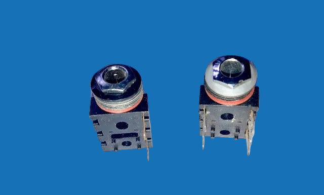 2x, 6mm JACK SOCKET, FRONT PANEL MOUNT, EX EQUIPT
