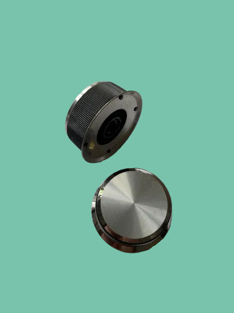 BLACK SKIRTED KNOB, HACKER RADIO STYLE, 38 mm DIA, 15mm HEIGHT,