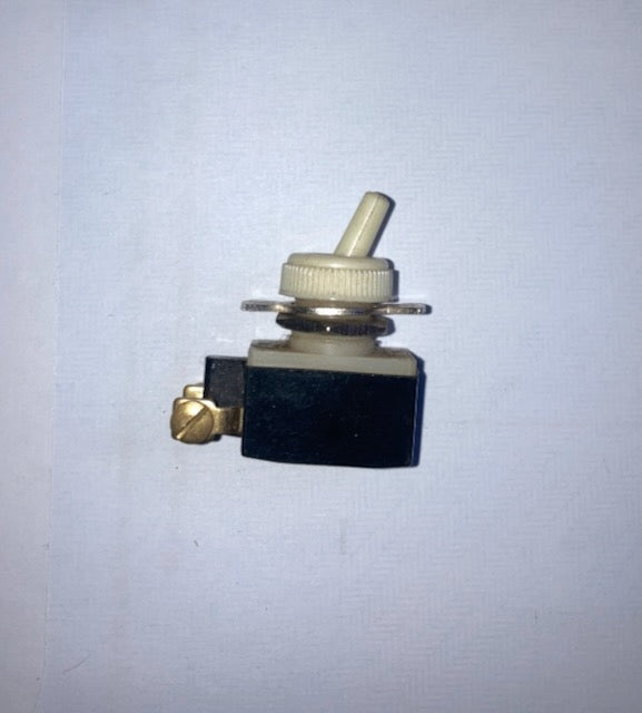 SPST SWITCH, WHITE TOGGLE, SCREW CONNECTIONS, C/W ON OFF SWITCH PLATE, WG BRAND