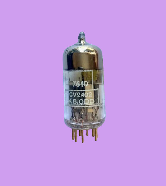 CV2492, MIL SPEC E88CC, MULLARD, GOLD PIN , WHITE PRINT, MITCHAM CONTRACTED EE BUILD JAN 1976 &nbsp;MANUFACTURE, E88CC