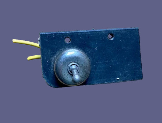MINIATURE CHROME DOMED SPST SWITCH ON EBONITE PLATE