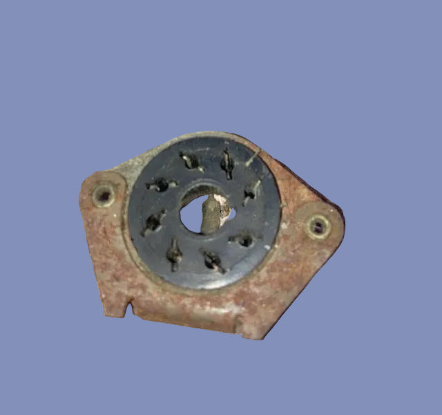  AO8, OCTAL VALVE BASE, BLACK, ON RIVETTER RT ANGLE MOUNTING, EX EQUIPT 
