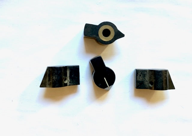 BLACK BAKELITE, KNOB, PEAKED,  BRASS BUSHED, 6mm SHAFT,  16mm HEIGHT, 32mm DIA. TWO SCREW FIXING BUT WITHOUT GRUB SCREWS