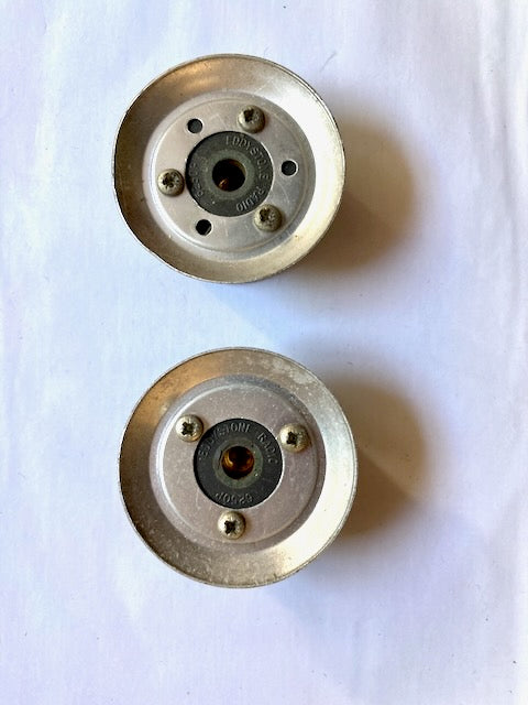 EDDYSTONE, SKIRTED KNOB, GREY RIBBED,  6mm SHAFT,21mm HEIGHT,45mm DIA.