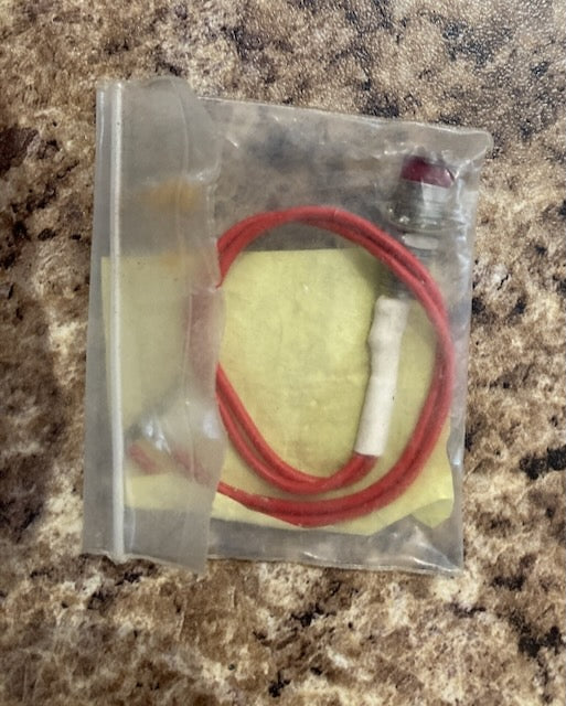 NEOn Indicator, 240 V, SM IND, Wire Leaded, Red, 6.4 mm, Round with Flat Top, 8 mA, RS 575-891