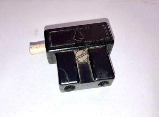 FEMALE, FREE,  2PIN MAINS CONNECTOR, CABLE MOUNT, BUSH, WITH LOGO, SPECIFICALLY FOR BUSH DAC90, DAC90A RECEIVER