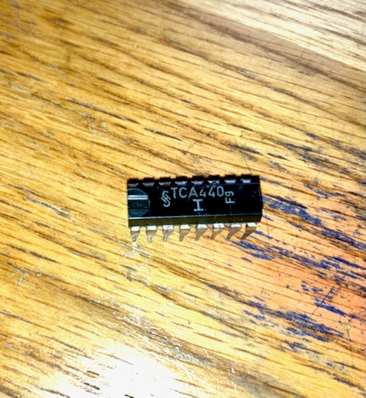 TCA440T, SIEMENS, TCA440, AM Receiver Circuit, DIP-16, NOS ( New Old Stock ), 1PC