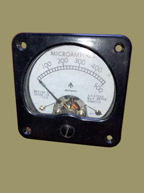 AIR MINISTRY METER, FERRANTI, MOVING COIL, SQUARE, 2.25INS, DATED 1971, SCALED 0-500uA  DC