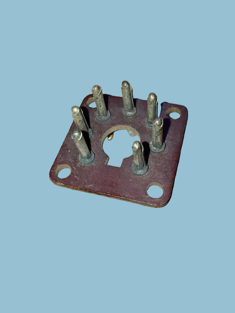 BELLING LEE, AIR MINISTRY, 7 PIN , PANEL MALE SOCKET, EX EQUIPT