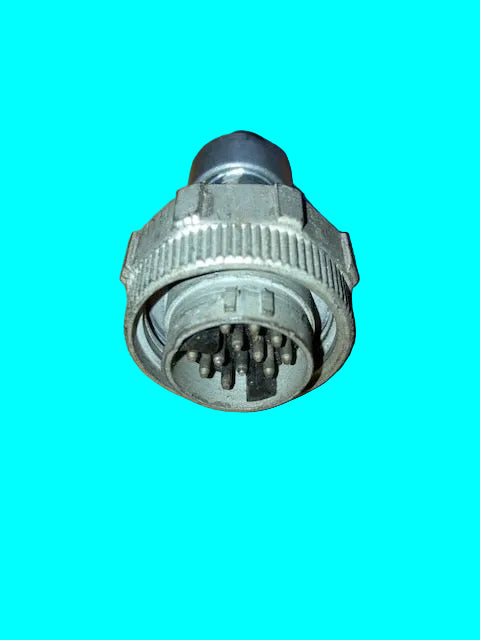 04,  Plessey, Mk 4, Aluminium Plug Free, Cable Mount,  12 way , 12 Male Pins,  Aluminium Mk IV,  Larkspur, Ex Equipt