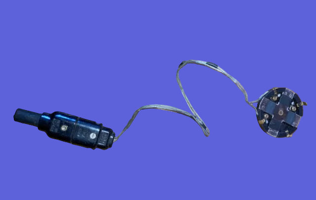 RAF, Type G Oxygen Mask , Microphone Heater, 6D/909, Requires rewiring as insulation brittle