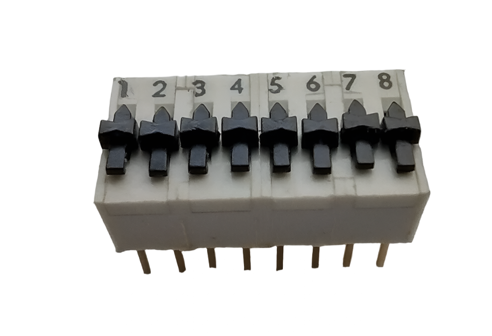 8 Way, Through Hole DIP Switch, SPST, Directing Switch Actuator, RS 339-702