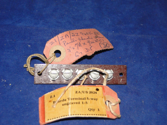 5 WAY, PAXOLIN TERMINAL BLOCK, ENGRAVED 1-5 , WW2,  FOR RCA, AR88, REF M253669-1, ZA/US/2024