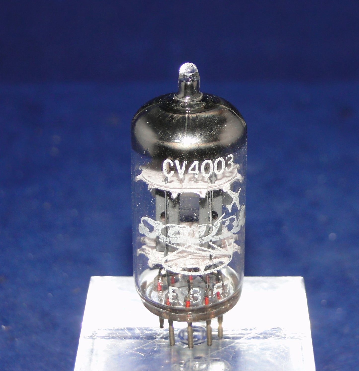 SCOBA BADGED,  MULLARD, WHITE PRINT, CV4003, MIL SPEC ECC82, FACTORY CODE, Gf1 V4,