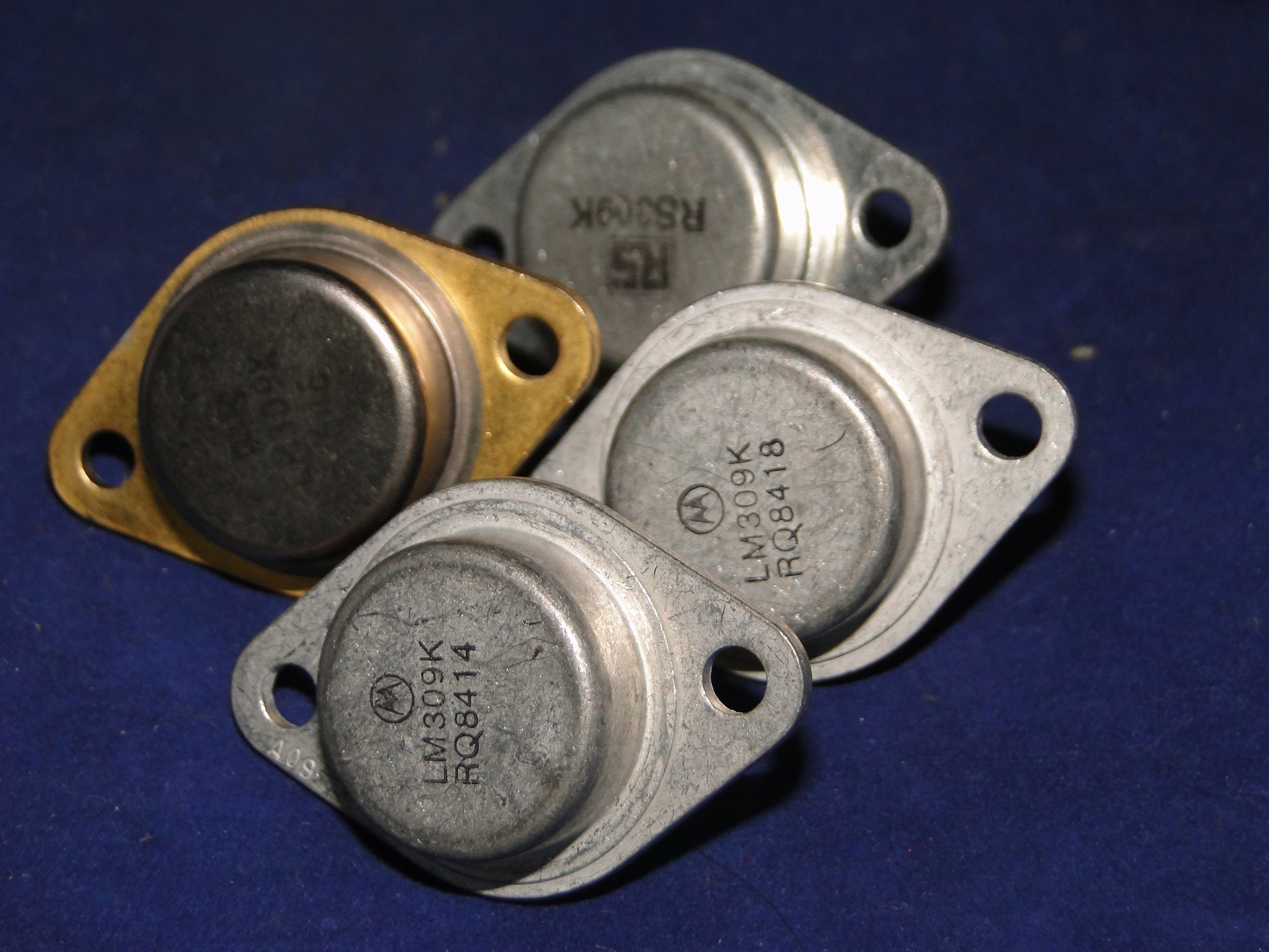 Lm309k MOTOROLA, LM309K, 5V, Series Linear Voltage Regulators – MULLARD MAGIC