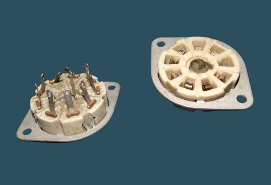CLIX, VH.369/9, B9G, 9 PIN, CERAMIC VALVE BASE,  EF50,  NEW OLD STOCK, NOS